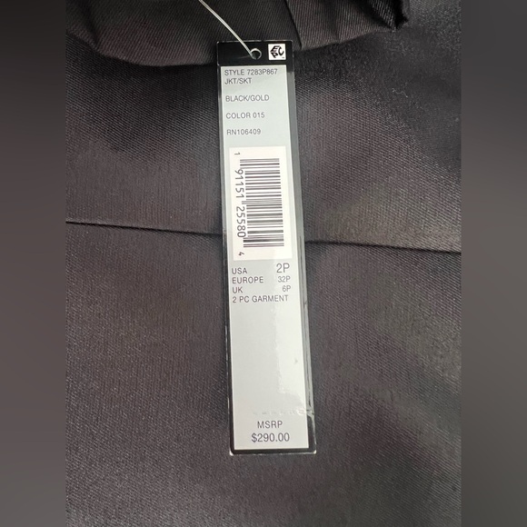 Tahari Arthur S. Levine Petite Blazer. Black & Gold Wrap Style - Size 2P - BNWT - Picture 10 of 12